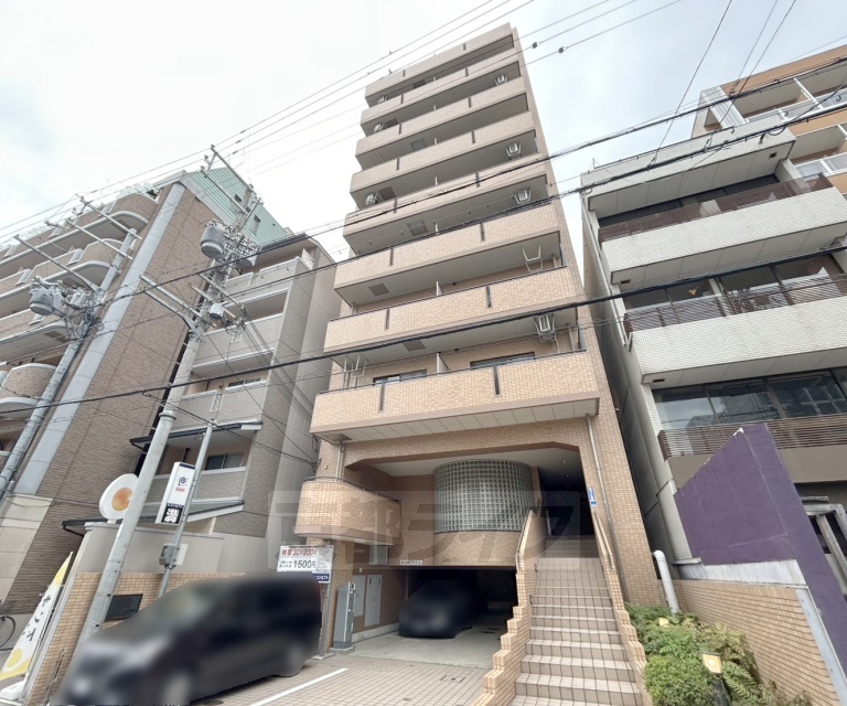 ライオンズマンション四条西洞院の外観写真
