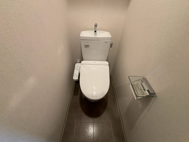 トイレ　エステシア上前津