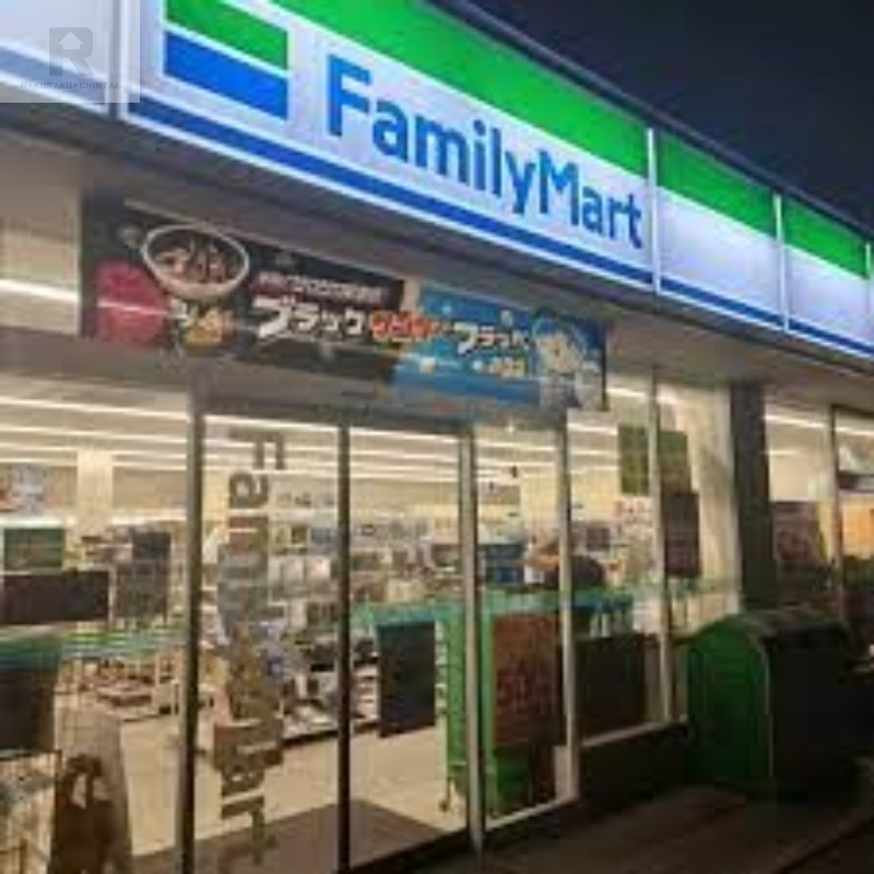 コンビニ　ファミリーマート尼崎南警察署前店（コンビニ）まで250m