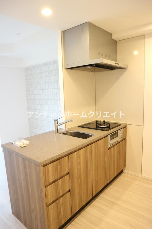 キッチン　同タイプ4階の室内写真となります