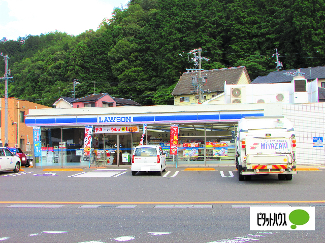 コンビニ　ローソン岐阜岩崎店（コンビニ）まで246m