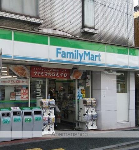 コンビニ　ファミリーマート（コンビニ）まで467m