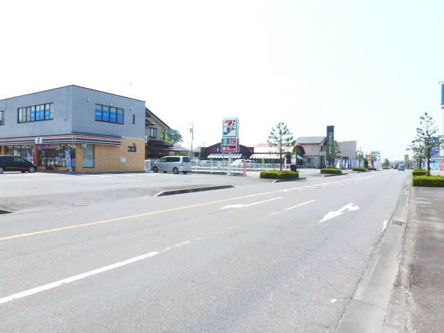 コンビニ　セブンイレブン真岡下高間木店（コンビニ）まで109m