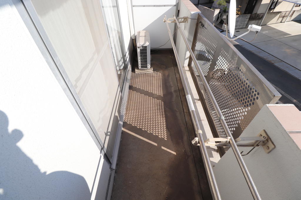 バルコニー　日当たり良好ですよ♪