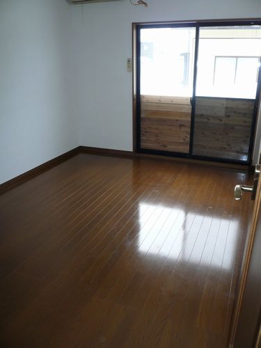 居室・リビング　各部屋に収納があります