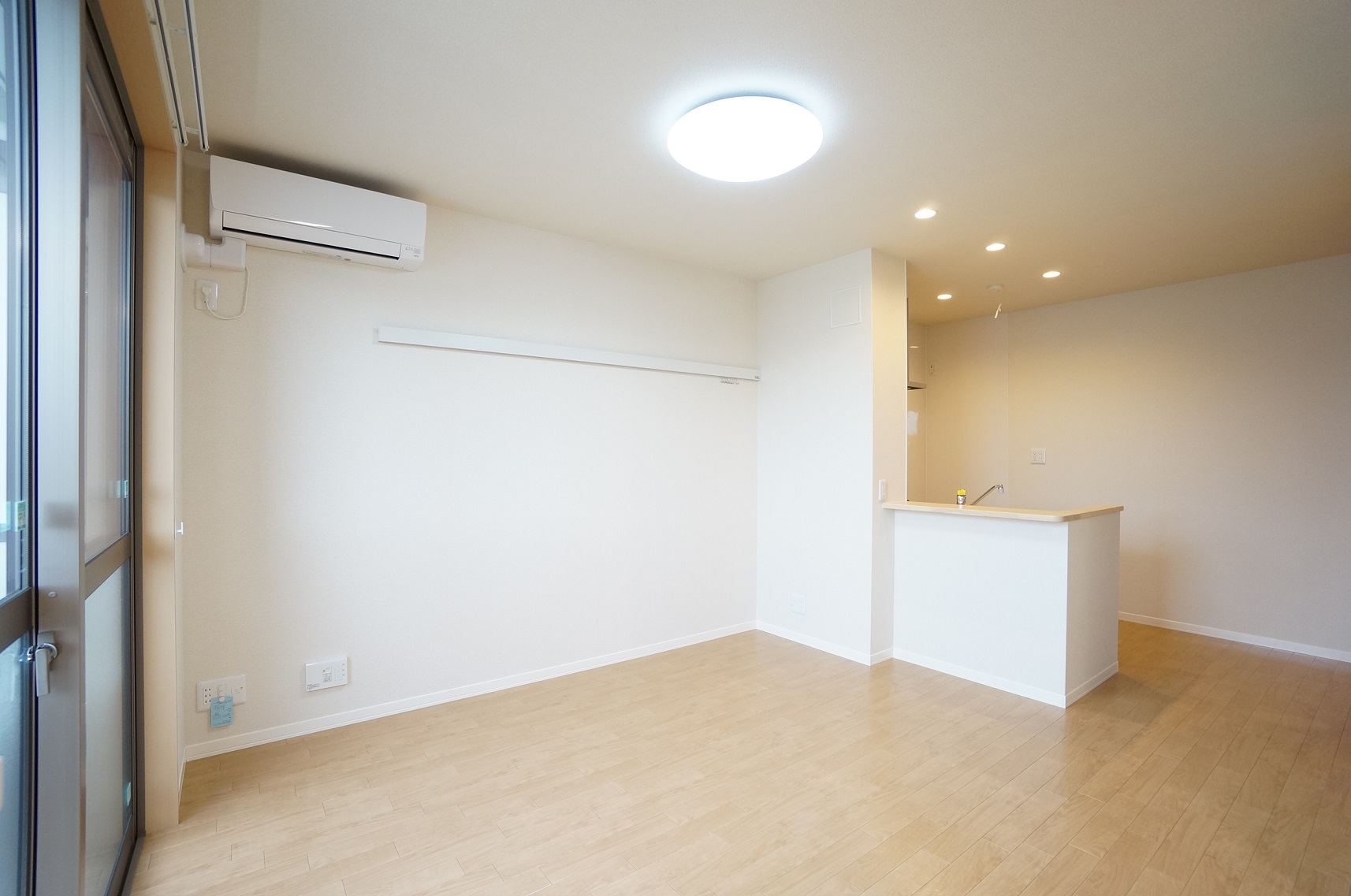 居室・リビング　対面キッチンのLDKです。