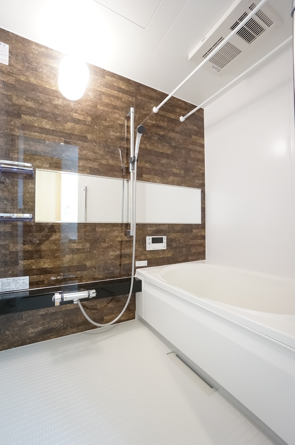 バス・シャワールーム　追焚機能 暖房乾燥機能がついています