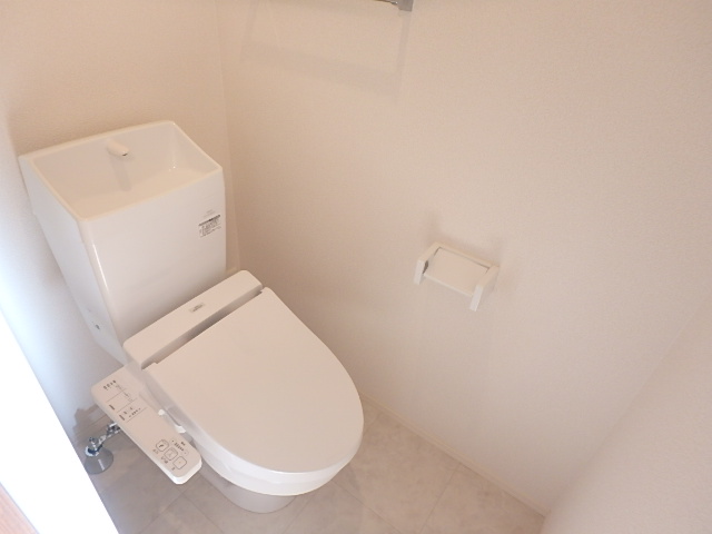 ドミール瞑想の松のトイレ写真