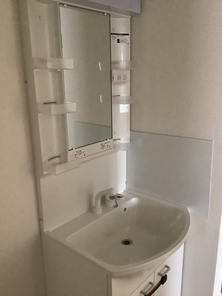 洗面設備　洗面化粧台
