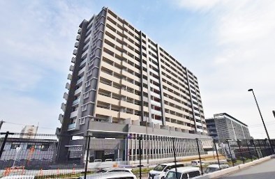 【北九州市八幡東区西本町のマンションのバルコニー】