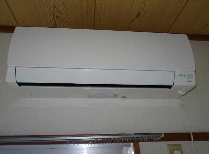 庭　エアコン2台設置☆