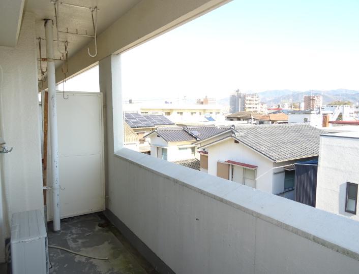 バルコニー　日当たり良好♪