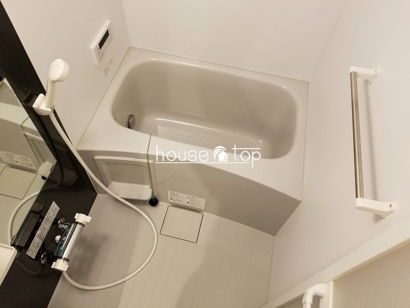 バス・シャワールーム　追い焚き給湯式バス！浴室換気乾燥機付き♪