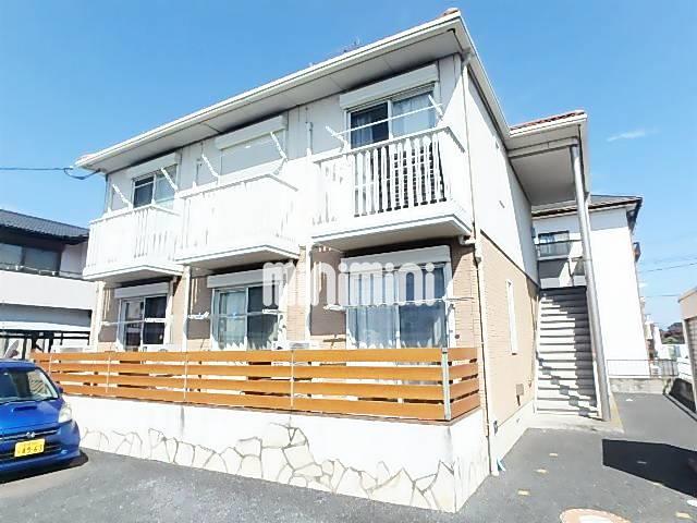 建物外観　ツートンカラーの可愛らしい外観です。