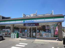 コンビニ　ファミリーマート 名西枇杷島店（コンビニ）まで191m