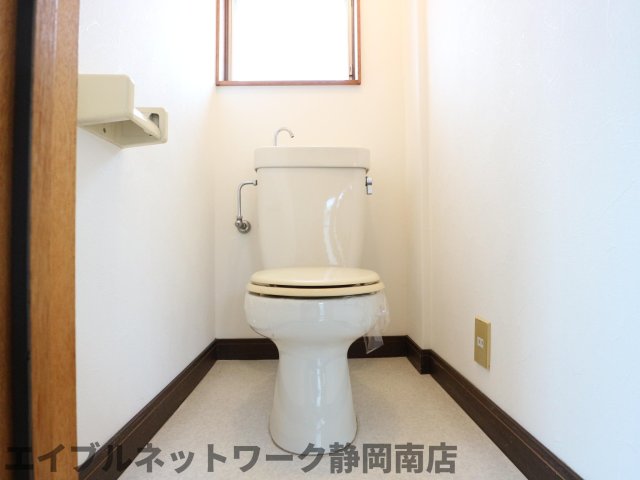トイレ　トイレもきれいです