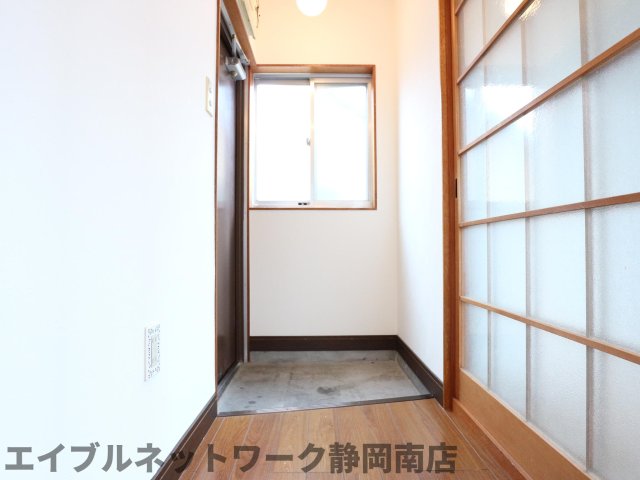 玄関　ゆったりとした玄関です