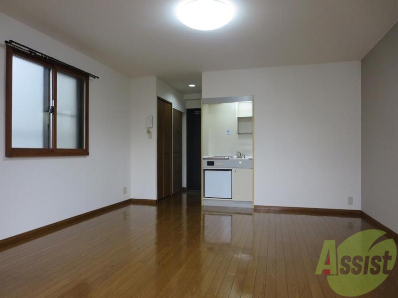 居室・リビング　明るいお部屋、風通しもバッチリ