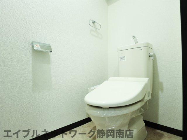 トイレ　コンパクトで使いやすいトイレです