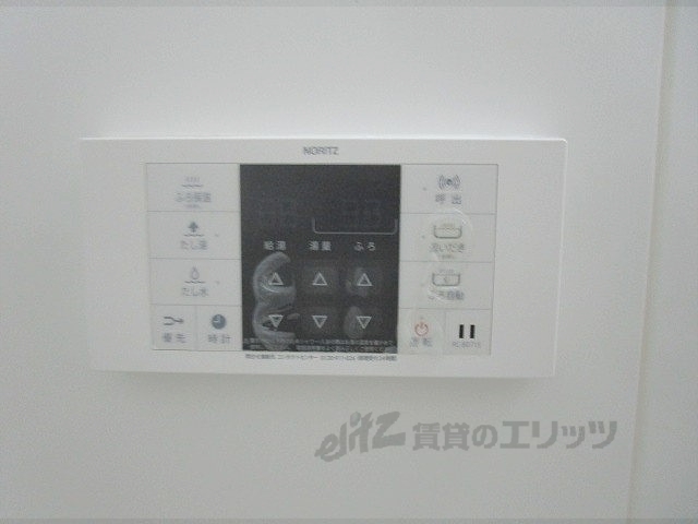 その他設備　給湯器リモコン