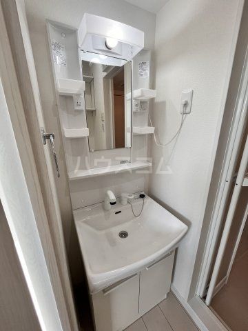 【板橋区高島平のマンションの洗面設備】