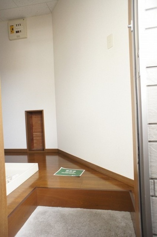 玄関　図面と現状に相違がある場合には現状を優先