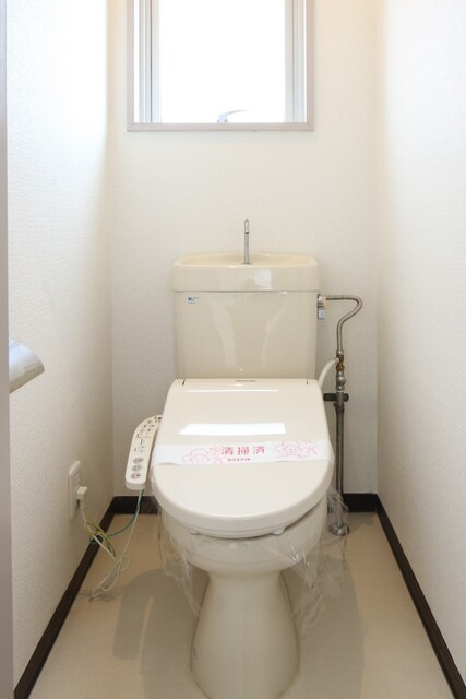 【松山市道後一万のマンションのトイレ】