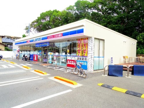 コンビニ　ローソン ひばり静岡安東店（コンビニ）まで206m