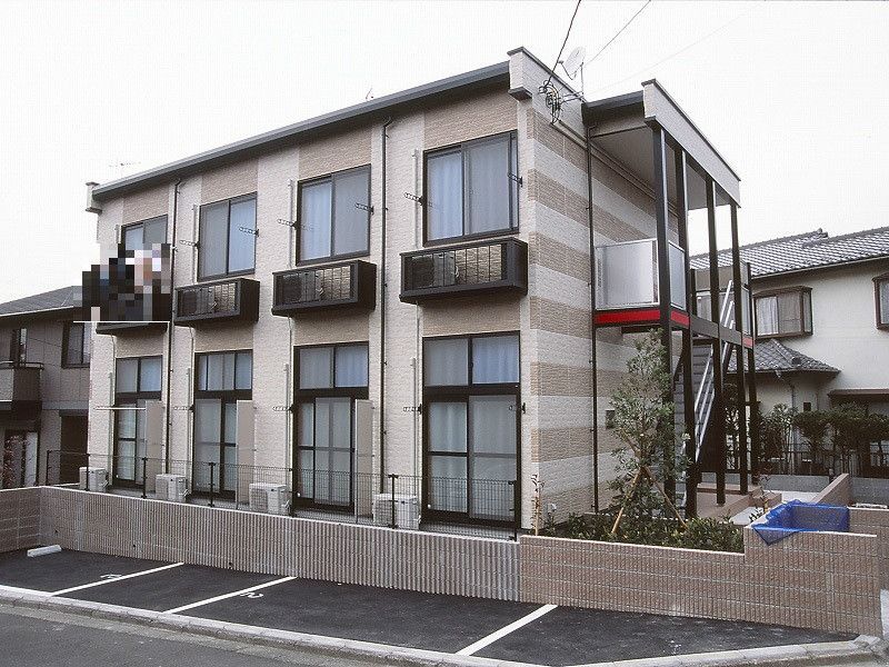 横浜市戸塚区上柏尾町のアパートの建物外観