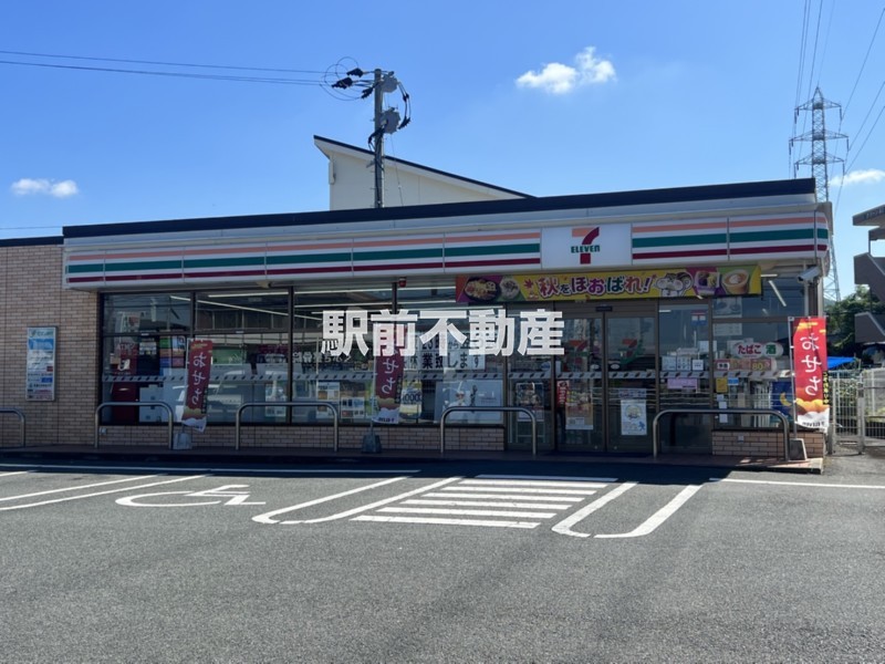コンビニ　セブンイレブン大牟田久福木店（コンビニ）まで600m