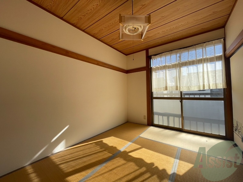 その他部屋・スペース　６帖の和室になります。伸び伸び出来そうですね。