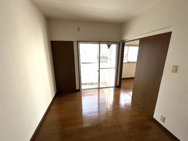 居室・リビング　※現況を優先します。