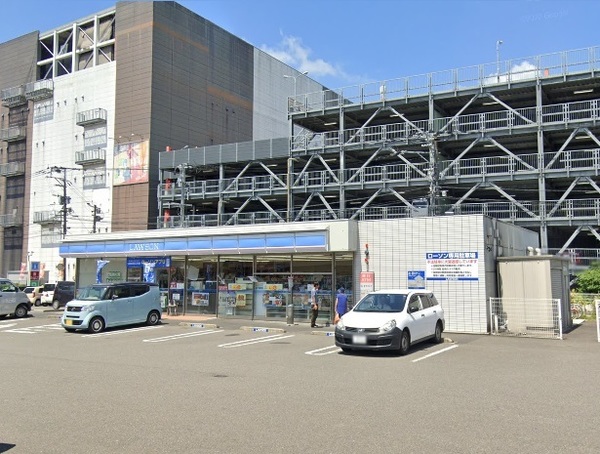 コンビニ　ローソン宮崎大淀四丁目店（コンビニ）まで465m