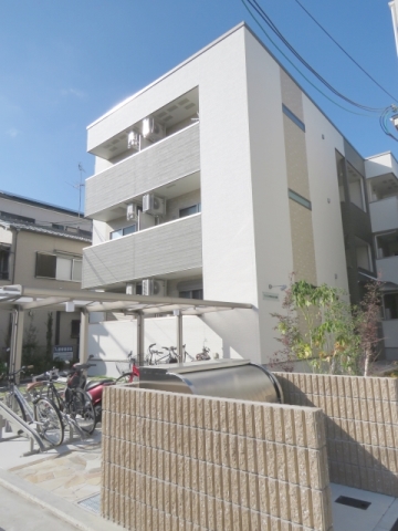 堺市北区南長尾町のアパートの建物外観