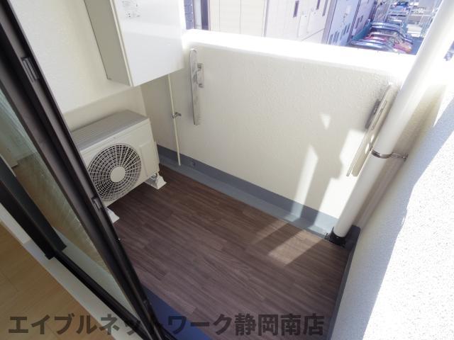 バルコニー　バルコニーがあります