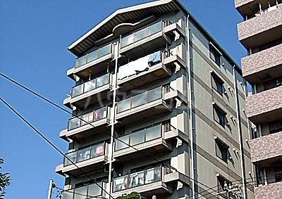 東京都江東区亀戸２の賃貸マンションの外観