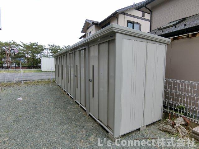 その他共有部分　外物置にはタイヤを収納できます。