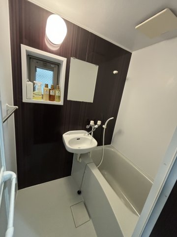 バス・シャワールーム　別号室の写真となりますので、現状を優先します。