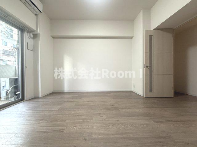 その他部屋・スペース　広くて明るい寝室