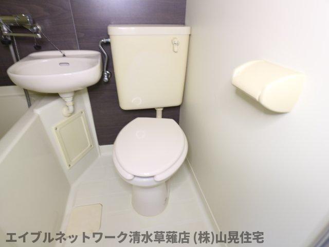 トイレ　清潔感のあるトイレです