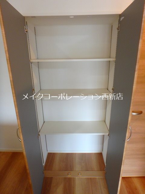 【福岡市早良区高取のマンションの収納】