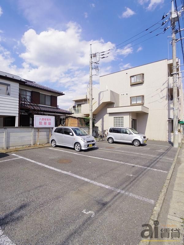 【東大和市中央のマンションの駐車場】