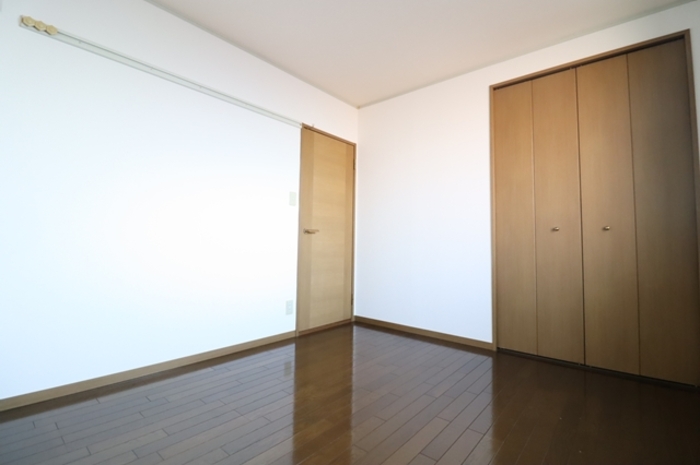 その他　※同タイプの別の部屋の写真です。