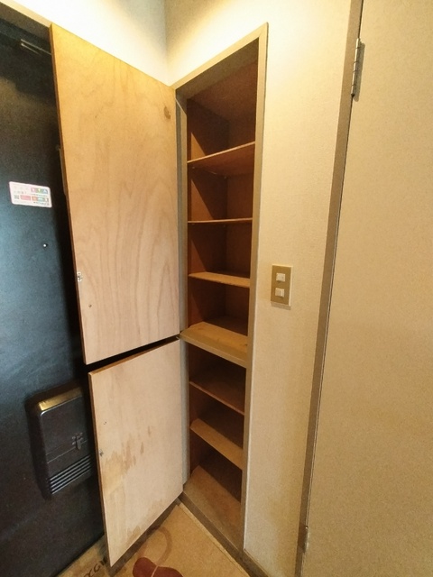 玄関　シューズボックス