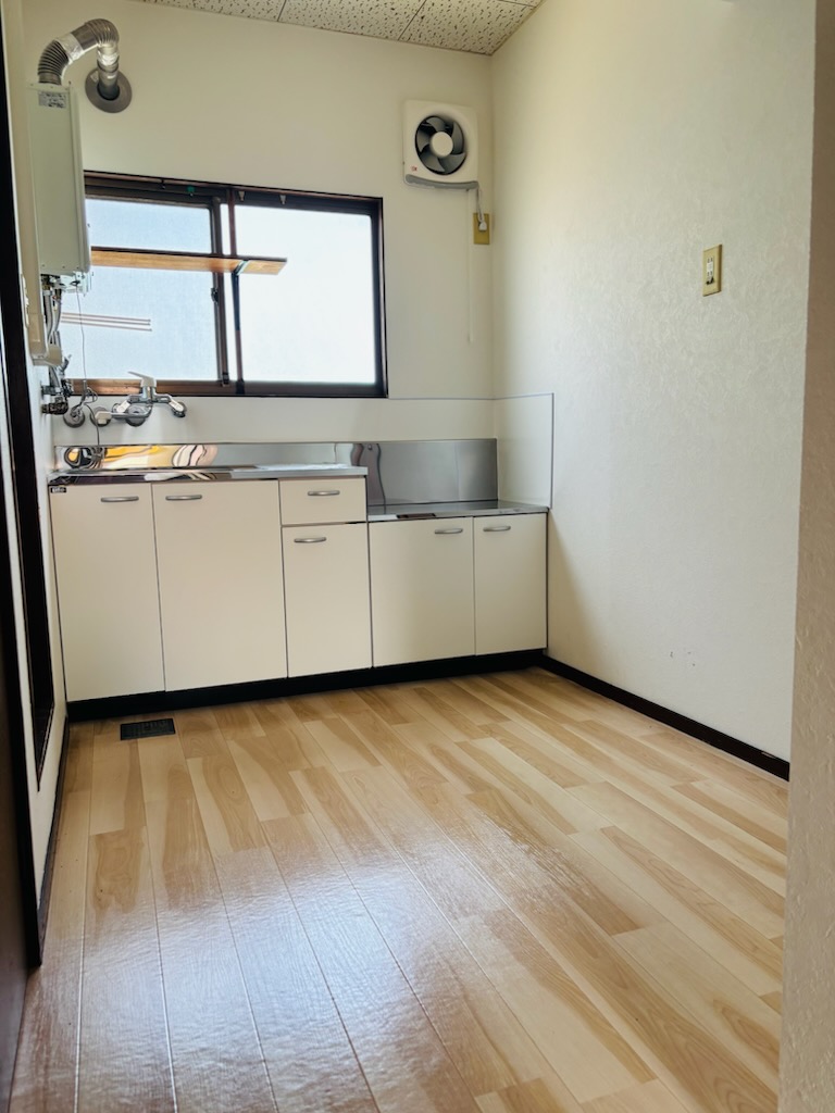 その他部屋・スペース　明るいキッチンルームです。