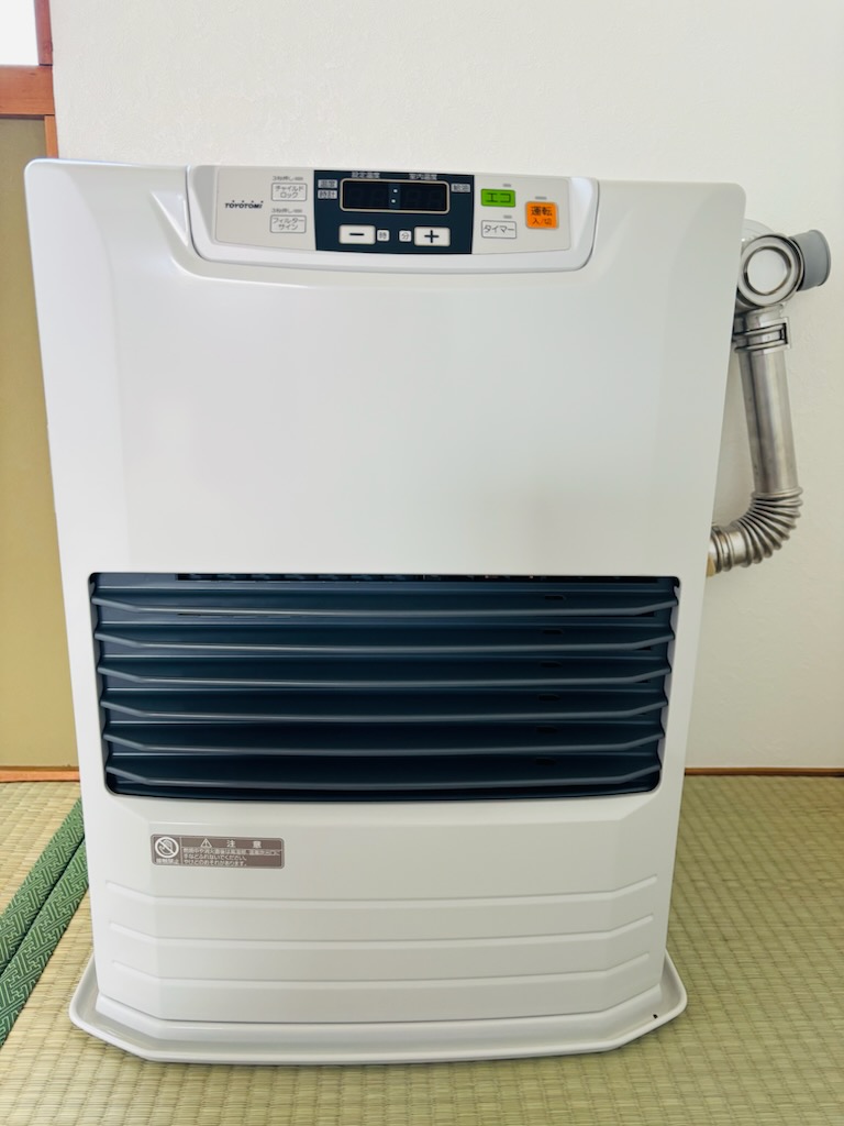 その他設備　灯油FFストーブです。