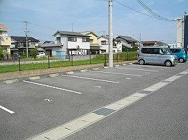 駐車場　駐車場