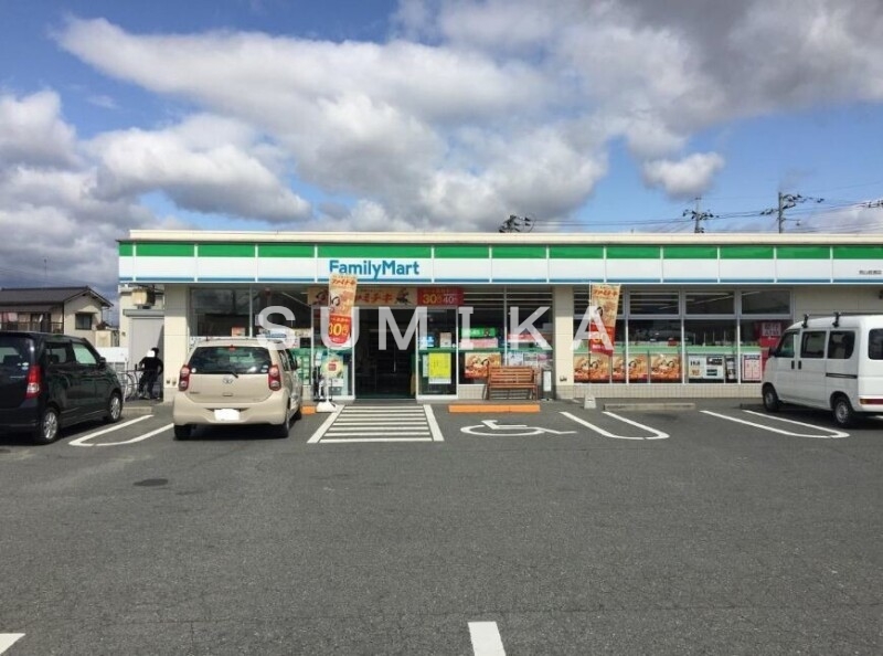 コンビニ　ファミリーマート岡山庭瀬店（コンビニ）まで804m