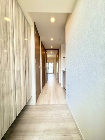 玄関　明るい玄関です