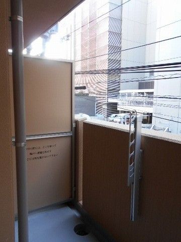 【岡山市北区中山下のマンションのバルコニー】